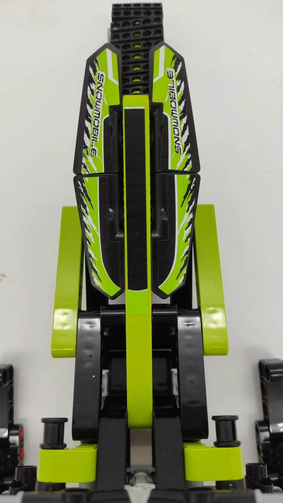 Lego Technic Nr 42021 Schneemobil  – Bild 4