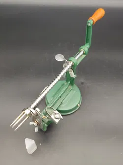 Vintage Apfelschäler aus Aluminium, Emaille und Gusseisen  - Bild 5