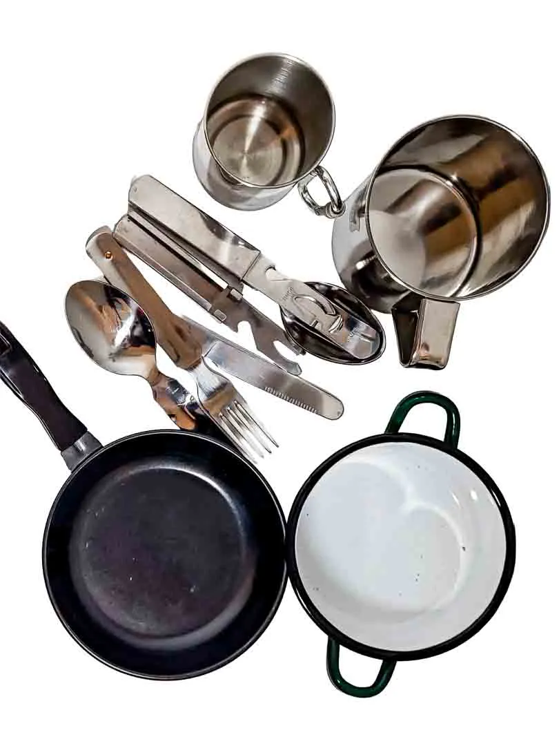 Outdoor-Set für Abenteurer: Emaille-Topf, Pfanne & Camping-Besteck für 2 Personen - Bild 1
