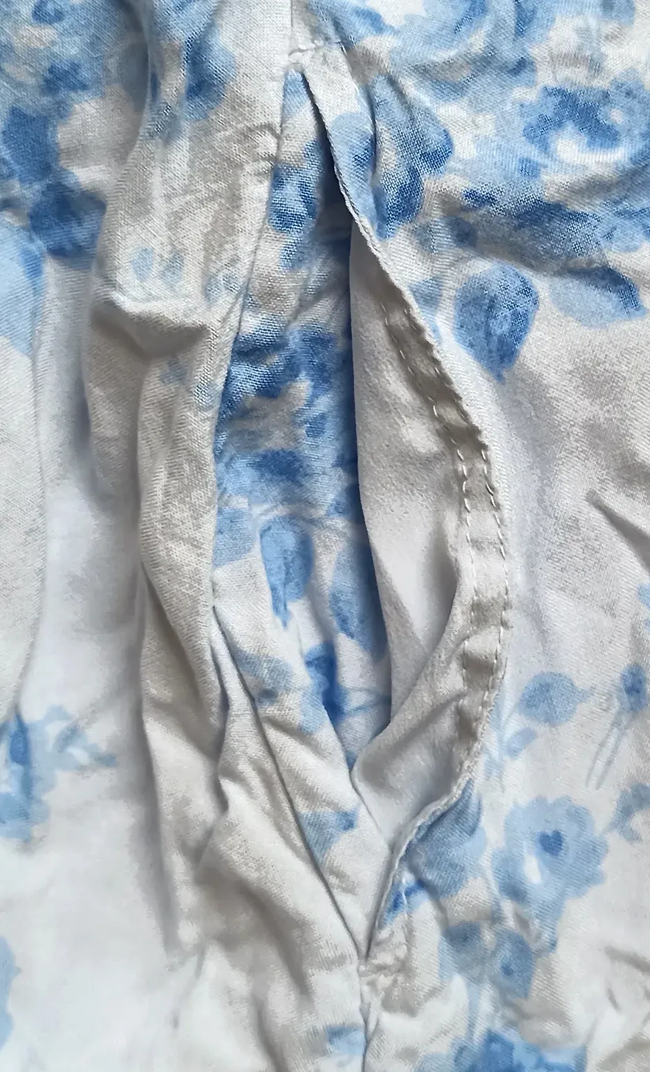 Hollister Damen Minikleid mit Blumenmuster blau Gr. S – Bild 3