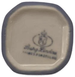 Burg Lindau, Servierplatte und Milchkanne - Bild 4