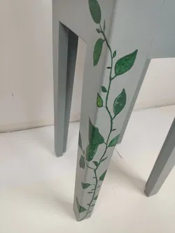 Blumentischchen mit Ranke - Bild 2