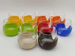 10 Stk. Vintage-Trinkgläser inkl. Plastikhalter - 70er Jahre - kunterbunt - Made in Holland - Bild 1