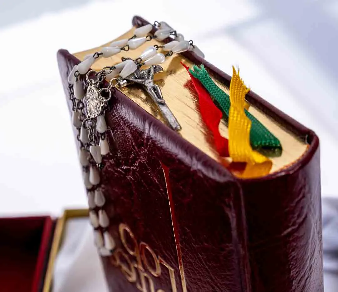 Andenken an die hl. Firmung "Gotteslob mit Rosenkranz" von 1975 /Bibel – Bild 4