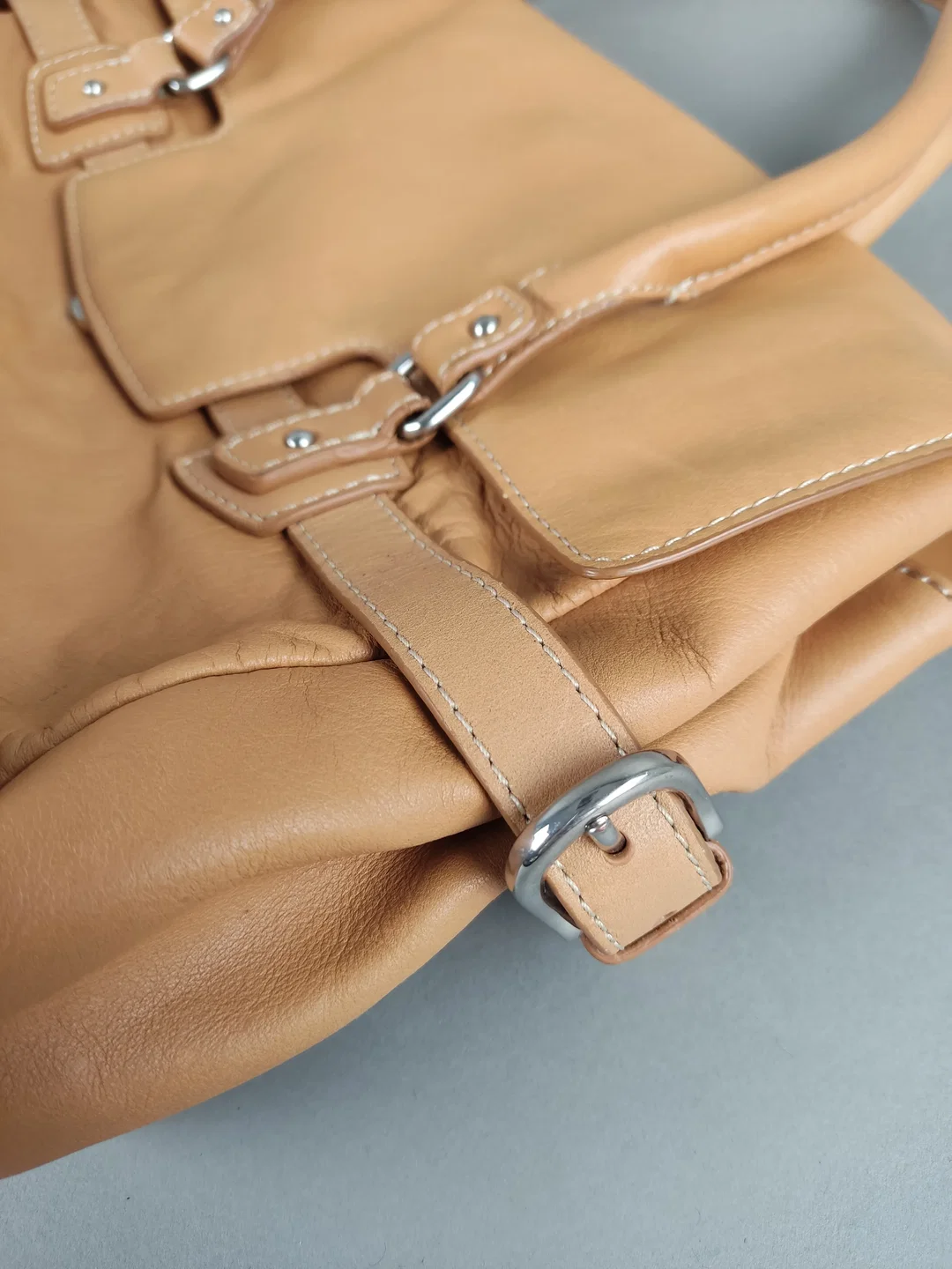 Vintage Henkel-Tasche aus weichem Kunstleder - cognacfarben – Bild 7