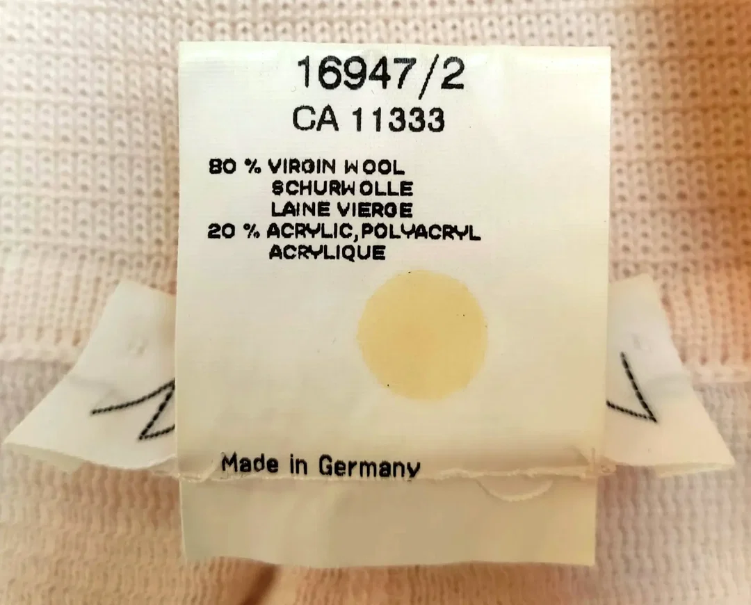 Marc Cain Damenrock creme Gr. 36 – Bild 4