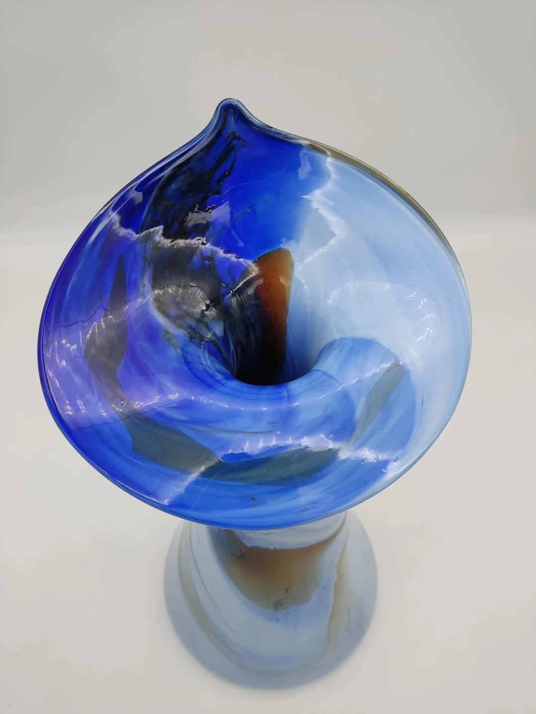 Dekorative Vase aus Glas – Bild 2