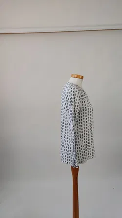 Esprit Damen Oberteil Langarm schwarz-weiß gemustert - Gr. 36 - Bild 3