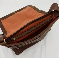 Fancy - Umhängetasche aus Leder mit zwei Fächern - Bild 5