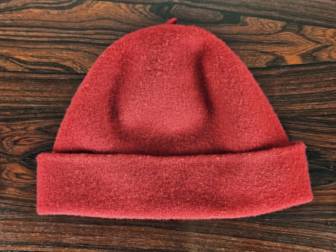 GERTOBERENS Damen Haube - rot – Bild 2