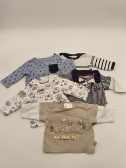 5 Stk. Baby- Oberteile, Gr. 50/56