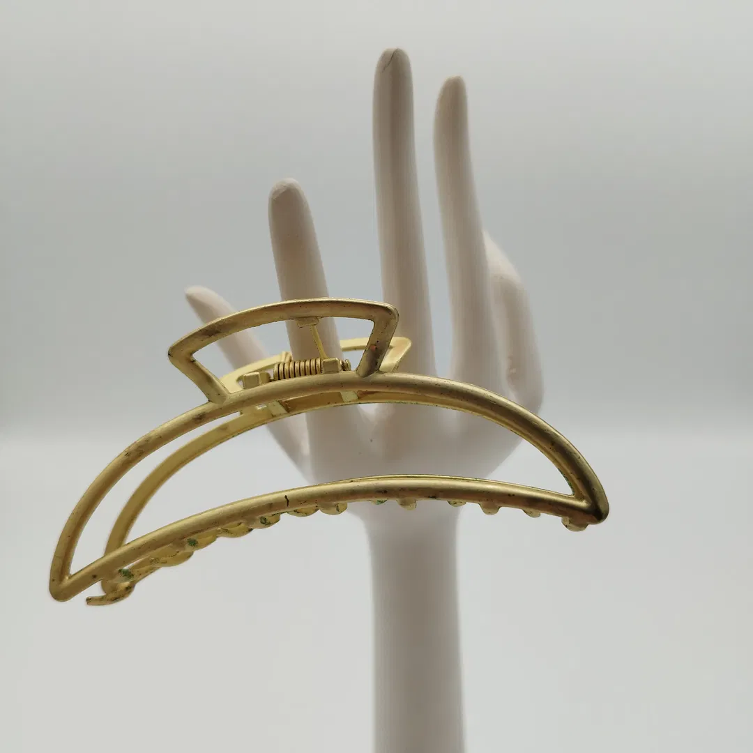 Minimalistische Haarklammer in Gold - Bild 1