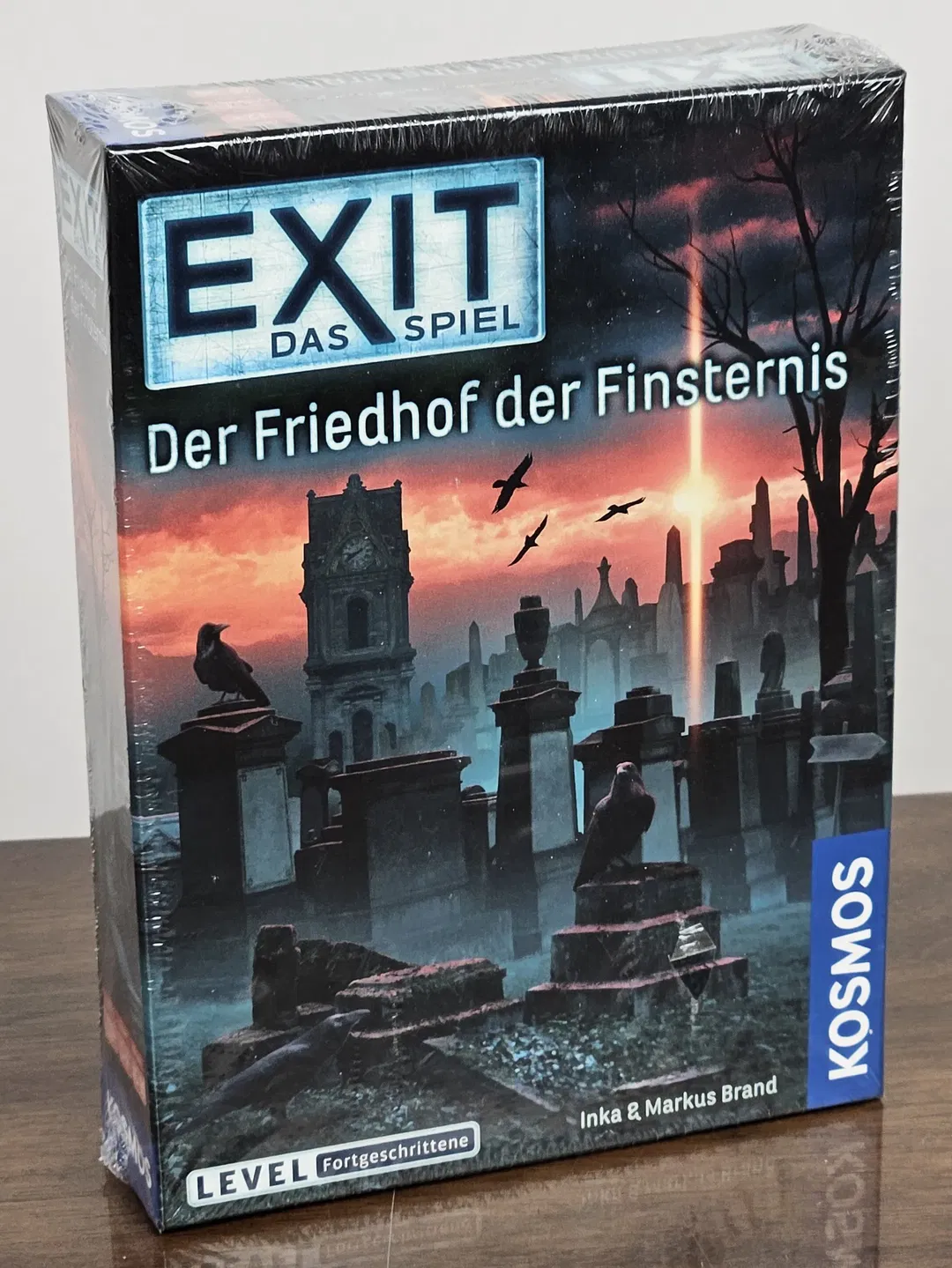 EXIT Das Spiel - Der Friedhof der Finsternis - Gesellschaftsspiel - KOSMOS - Bild 1