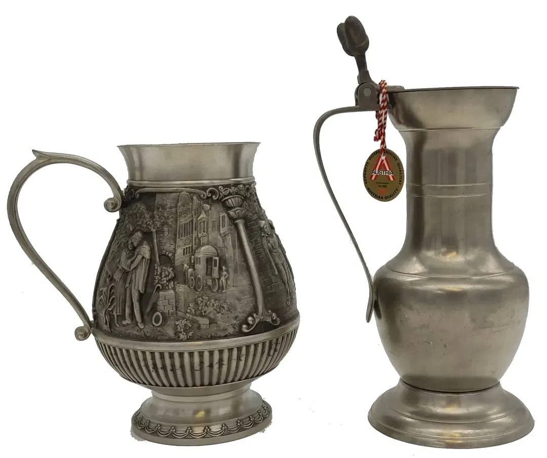 Zinnkrug mit Spitzweg-Motiv 95 % Zinn, Made in Austria - Klassische Zinnkanne mit Deckel  95 % Zinn, handwerkliche Qualität aus Österreich - Bild 4
