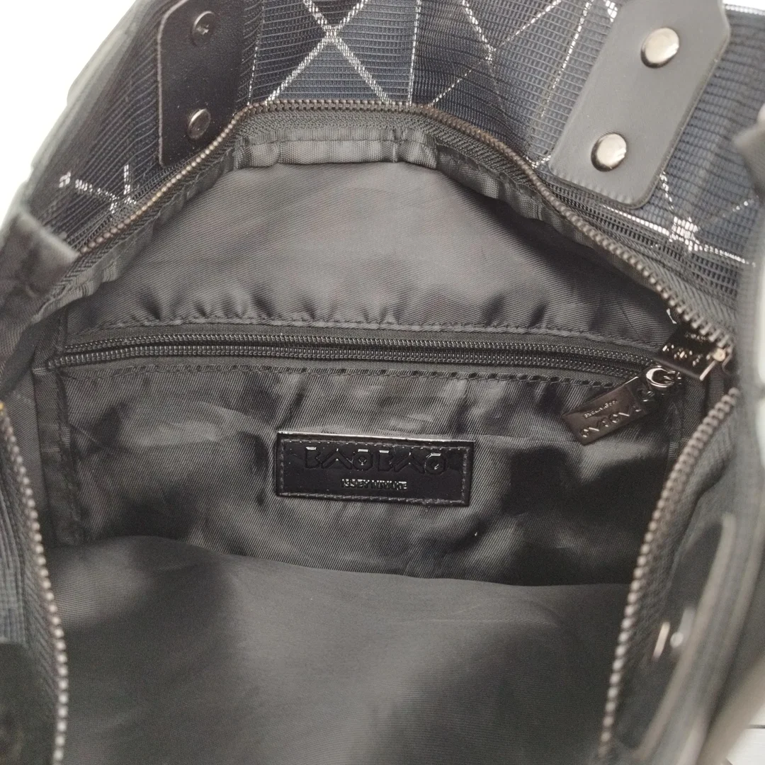 BAO BAO Issey Miyake "Lucent" Shopper/ Tote Bag | Silber Metallic | Neuwertig – Bild 4