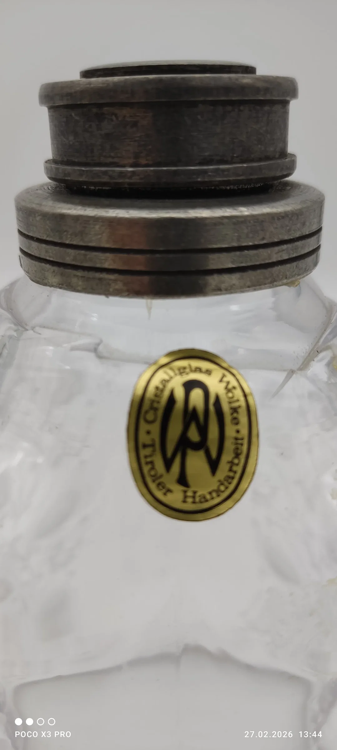 Handgefertigte Glasflasche Transparent | Blumen-Schliff – Bild 3