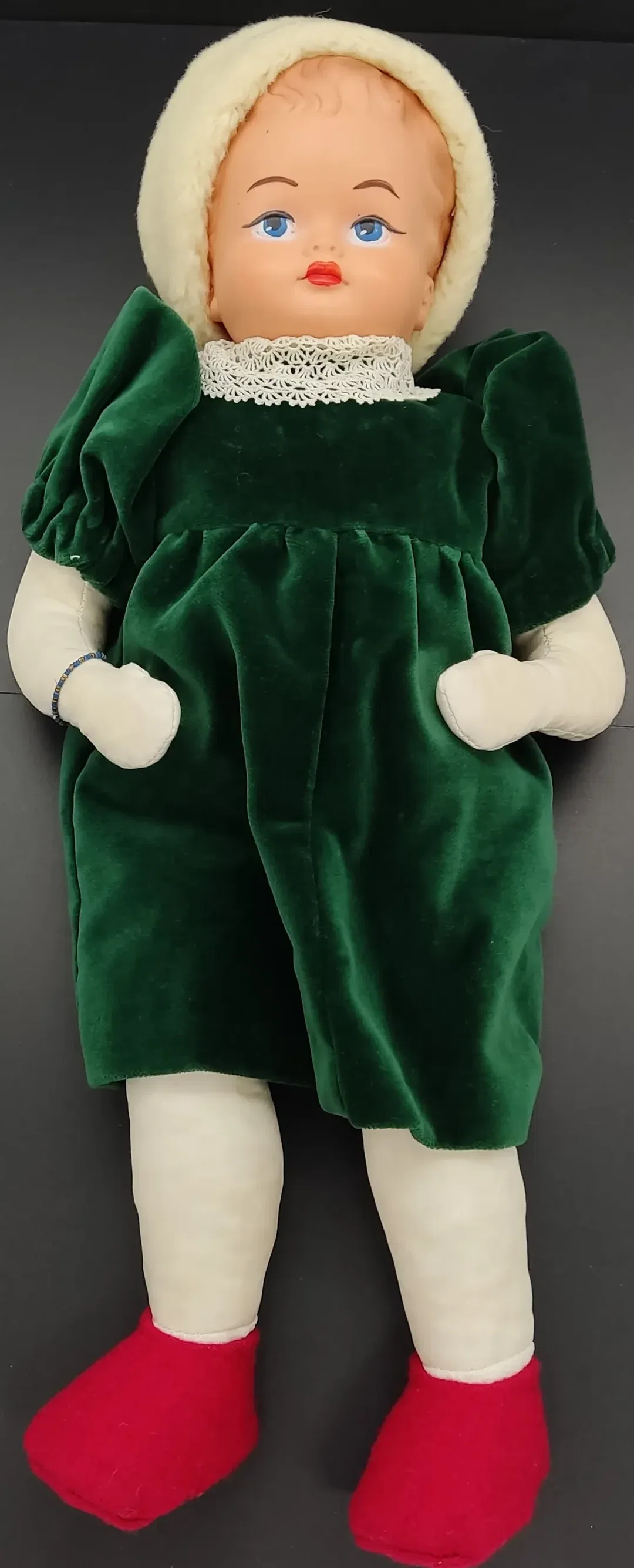Stoff-Puppe mit Gummikopf Länge ca. 47cm mit Sommerhut und Kette – Bild 2