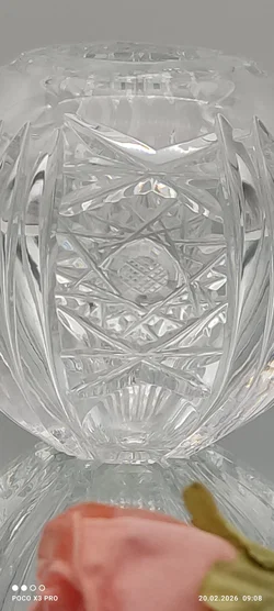 Kleine Kristallvase Mit Blumenmotiv | Neuwertiges Unikat - Bild 2