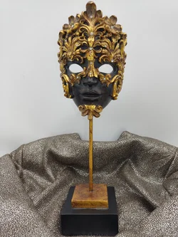 Venezianische Kunstharz Maske Herzog von Malfi  | Goldglanz mit Strass von Fa. J. Holländer