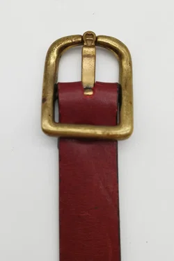 Roter Aigner Gürtel - 95 cm  / goldfarbiger Schmuck – Vorschau 2