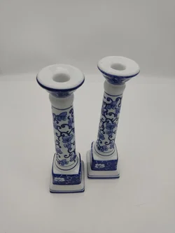 Asiatische Porzellan-Kerzenständer 2er Set mit floralem Dekor, Höhe 26 cm