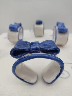 Keramik-Serviettenring mit Schleife 6er-Set | Blau-Weiß Design – Vorschau 4