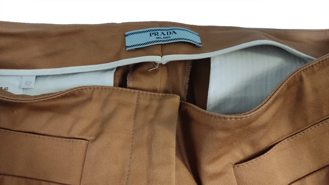 Prada Damenanzug beige in Größe 42 – Bild 8