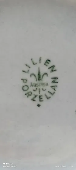 Kleine Porzellan-Kanne, Lilien Porzellan | Zeitloses Unikat - Bild 6