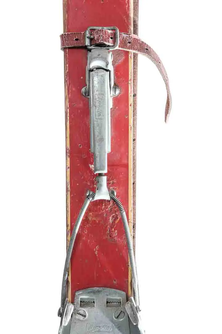 Ski Vintage Set: Hagan Skier mit Geschichte, Bindung und Stöcken – Bild 9