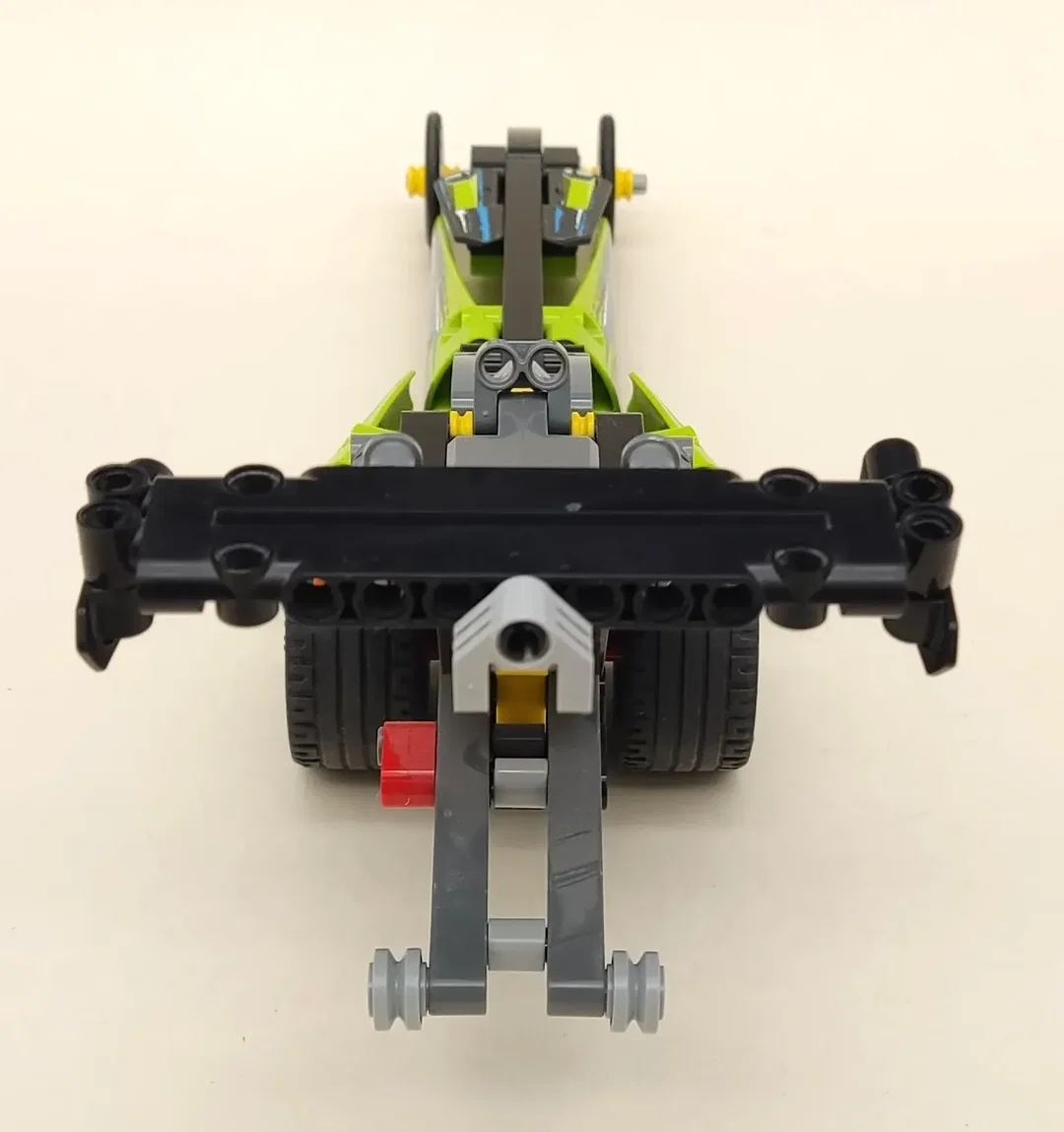Lego - Technic Dragster Rennauto 42103 – Bild 4