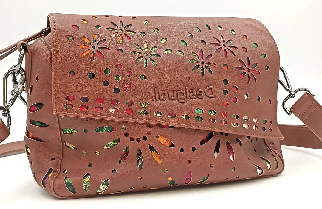 Desigual Damenhandtasche camel/braun - Bild 4