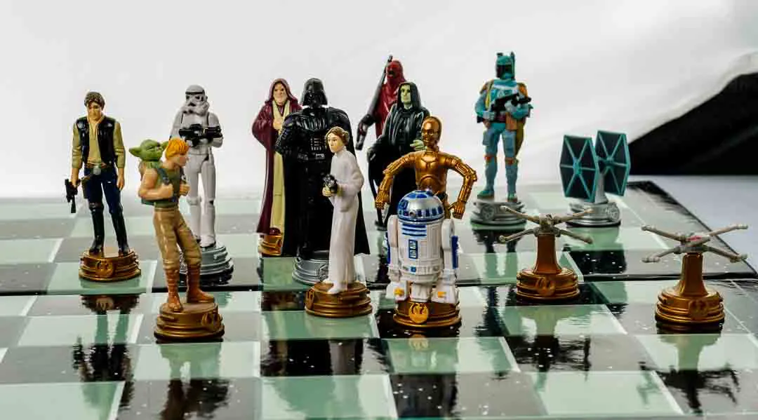 Star Wars 3D Chess Game, lizenziertes Schachspiel mit Figuren Lucasfilm – Bild 6