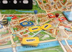 Ravensburger Scotland Yard Brettspiel – Die spannende Jagd nach Mister X - Bild 3