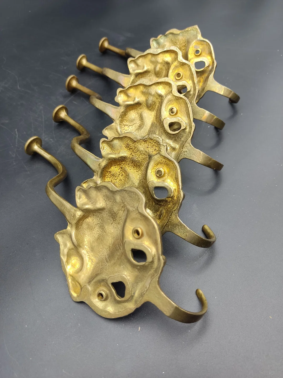 5er-Set Vintage Garderobenhaken aus Messing – Bild 4