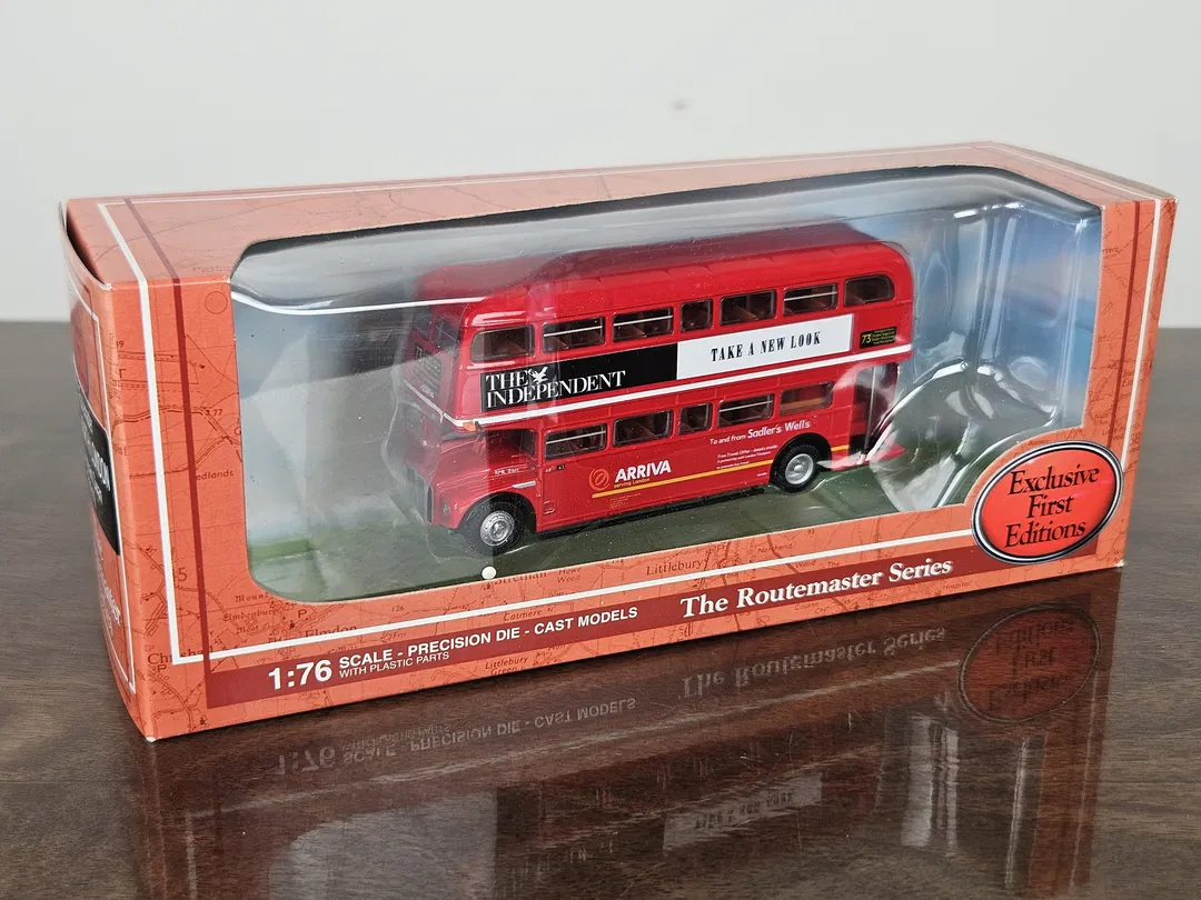 GILBOW - The Routemaster Bus - Maßstab 1:76  - Bild 4