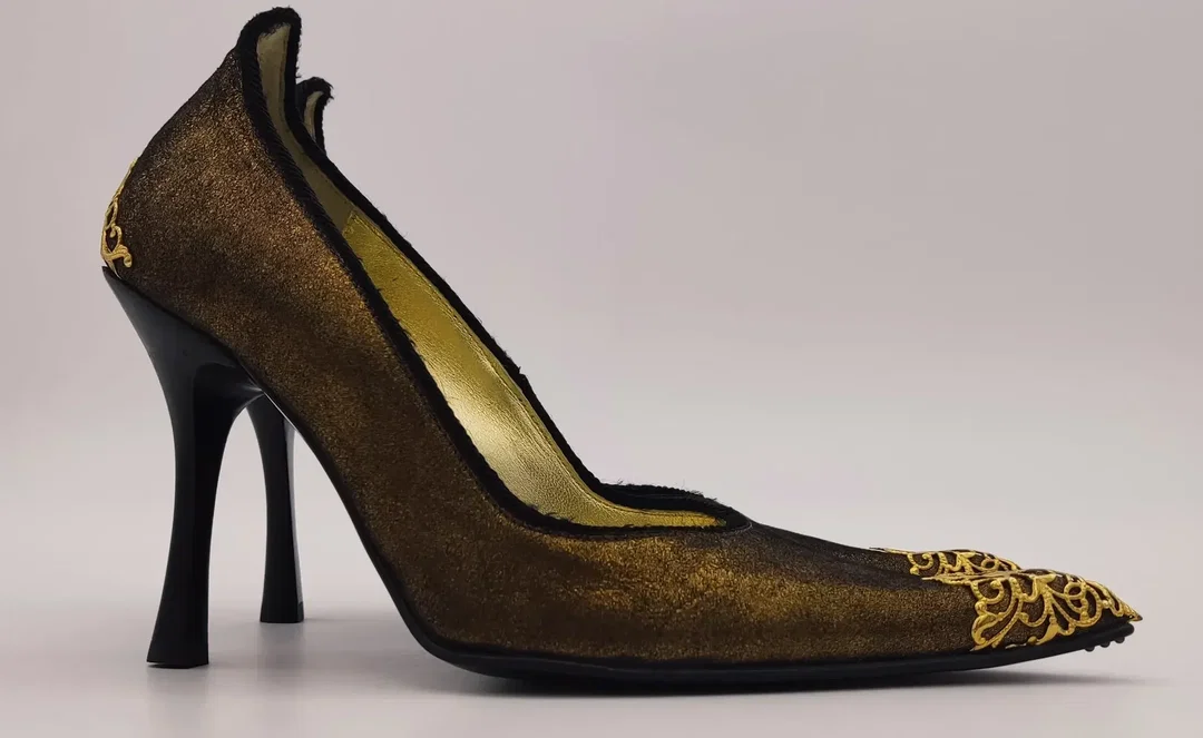 VITAMORI Damen Pumps, gold/bronze mit Verzierungen - Gr.36 – Bild 1