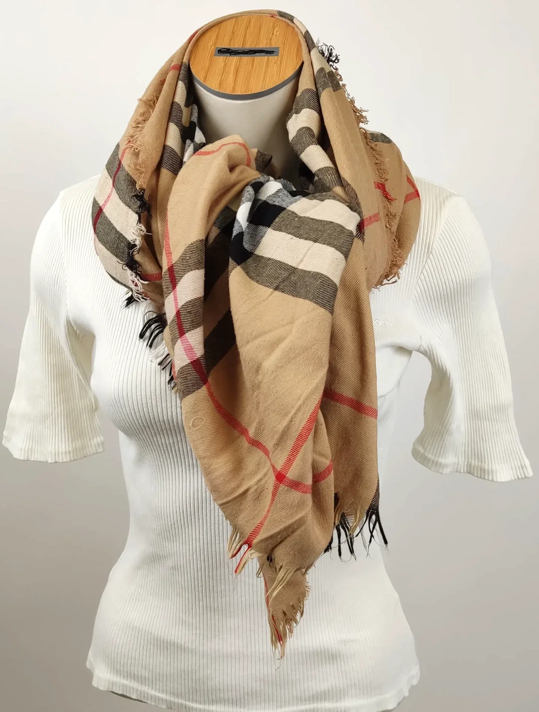 Burberry London Damenschal – Bild 1