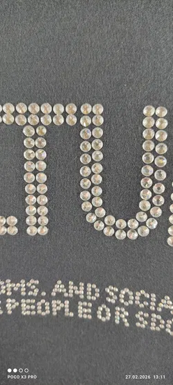 RAP Damen schwarze Kapuzenpullover mit Strasssteinen - Bild 5