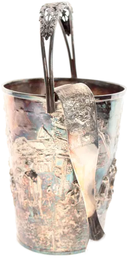 Vintage Eiskübel aus Dänemark mit Zange – punziert (Wal & Denmark) – Reliefdekor - Bild 3