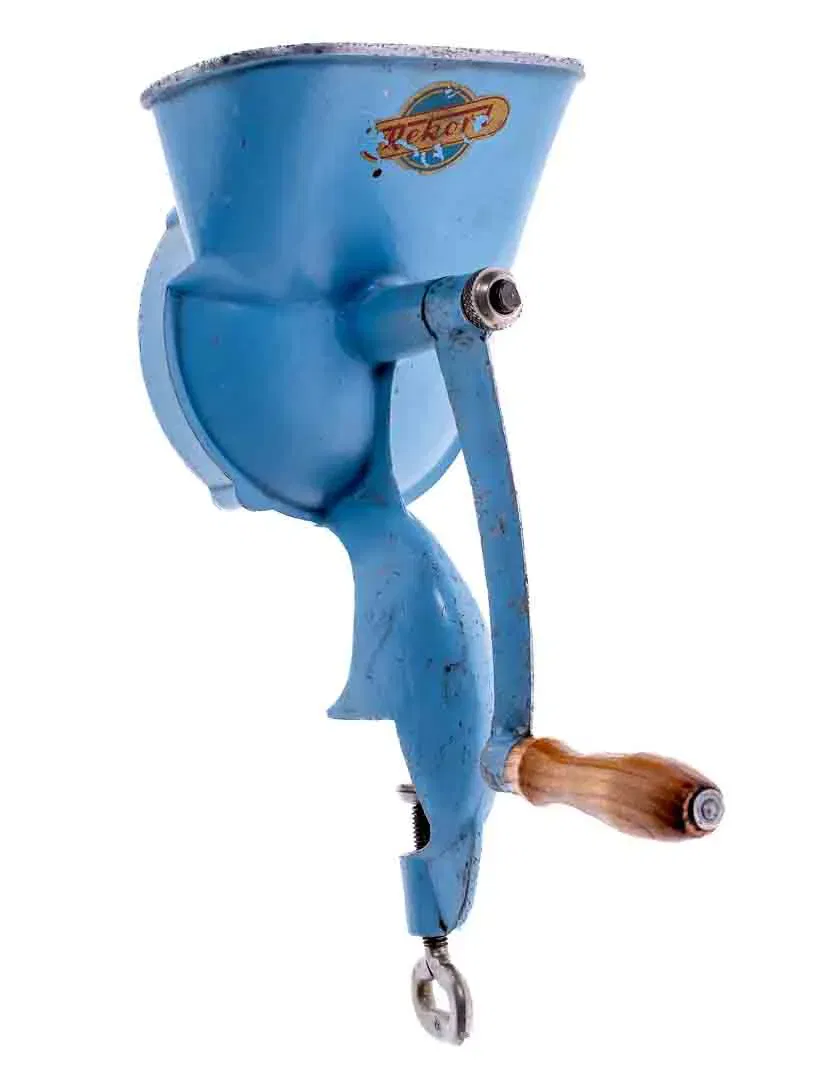 REKORD Vintage Tischmühle mit Handkurbel in hellblau, Höhe 34cm - Bild 4