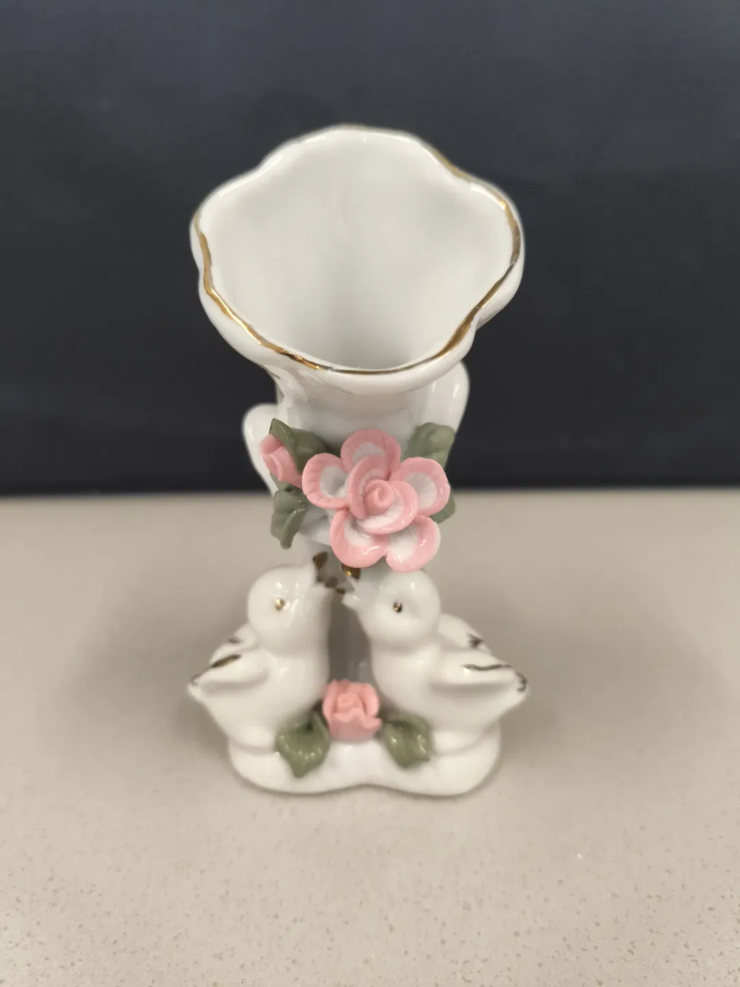 kleine Ziervase mit Vögeln - Bild 4