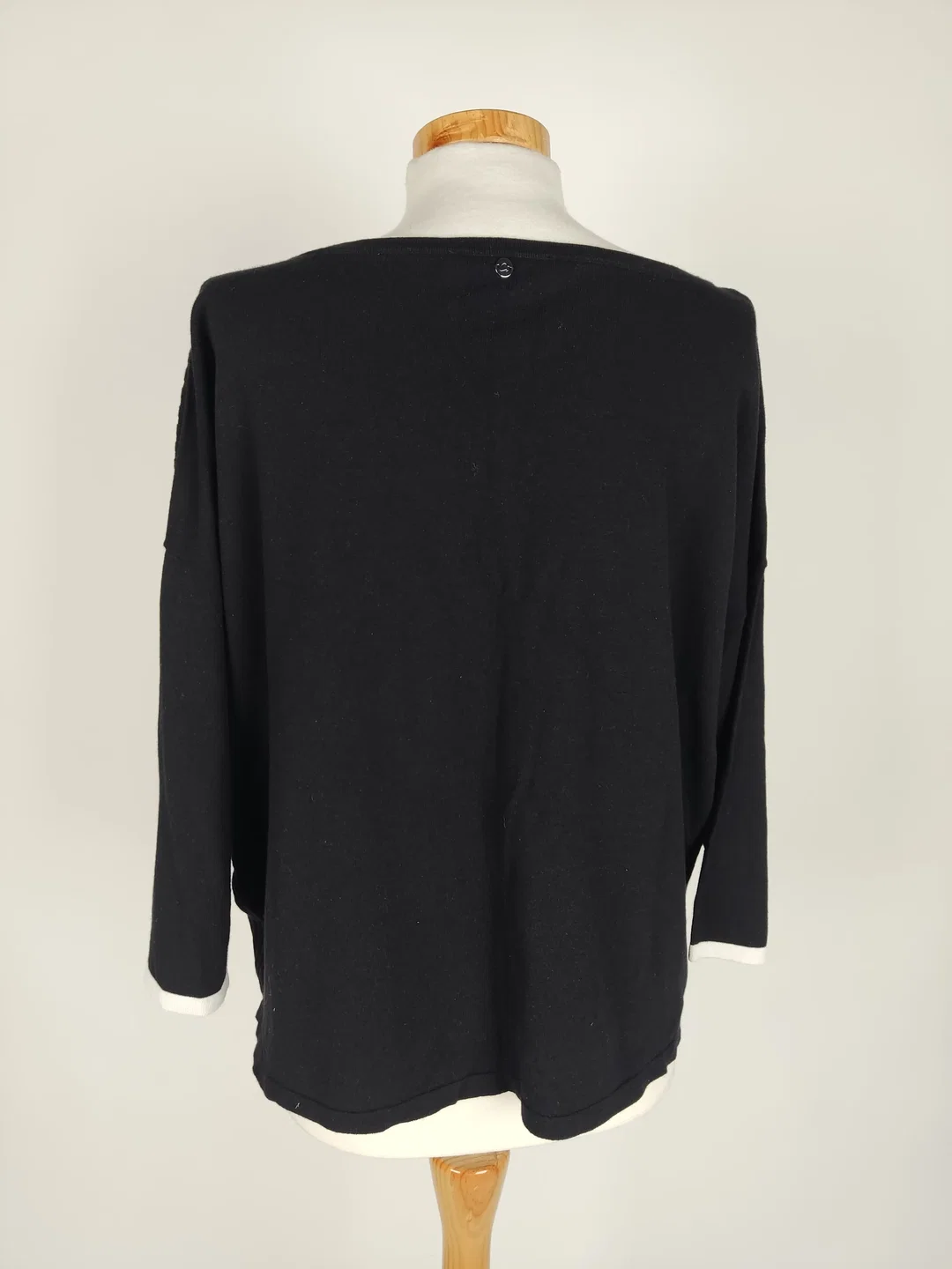 comma Damen Oberteil schwarz - S / 36 – Bild 3
