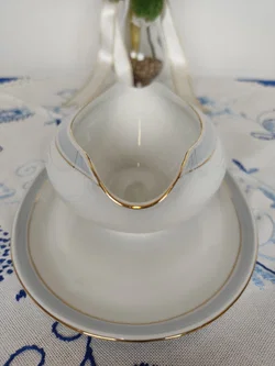 Porzellan-Sauciere KPM Krister mit Goldrand | Vintage-Schatz – Vorschau 6