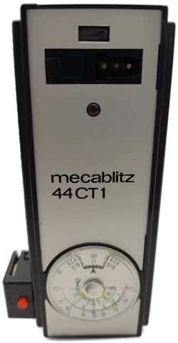 Analoge Spiegelreflexkamera Revueflex 3000 SL, mit 3 Objektiven und Metz-mecablitz 44CT1, sehr gepflegt, Funktion ungeprüft – Vorschau 18