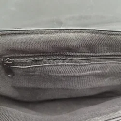 Moderne Handtasche im Glossy Look - Bild 4