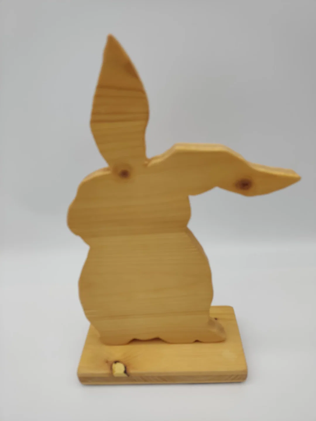 Handgefertigte Osterhasen aus Holz – Bild 2