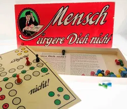 Mensch ärgere Dich nicht – Amor Spielefabrik Linz/Donau, klassisches Brettspiel - Bild 2