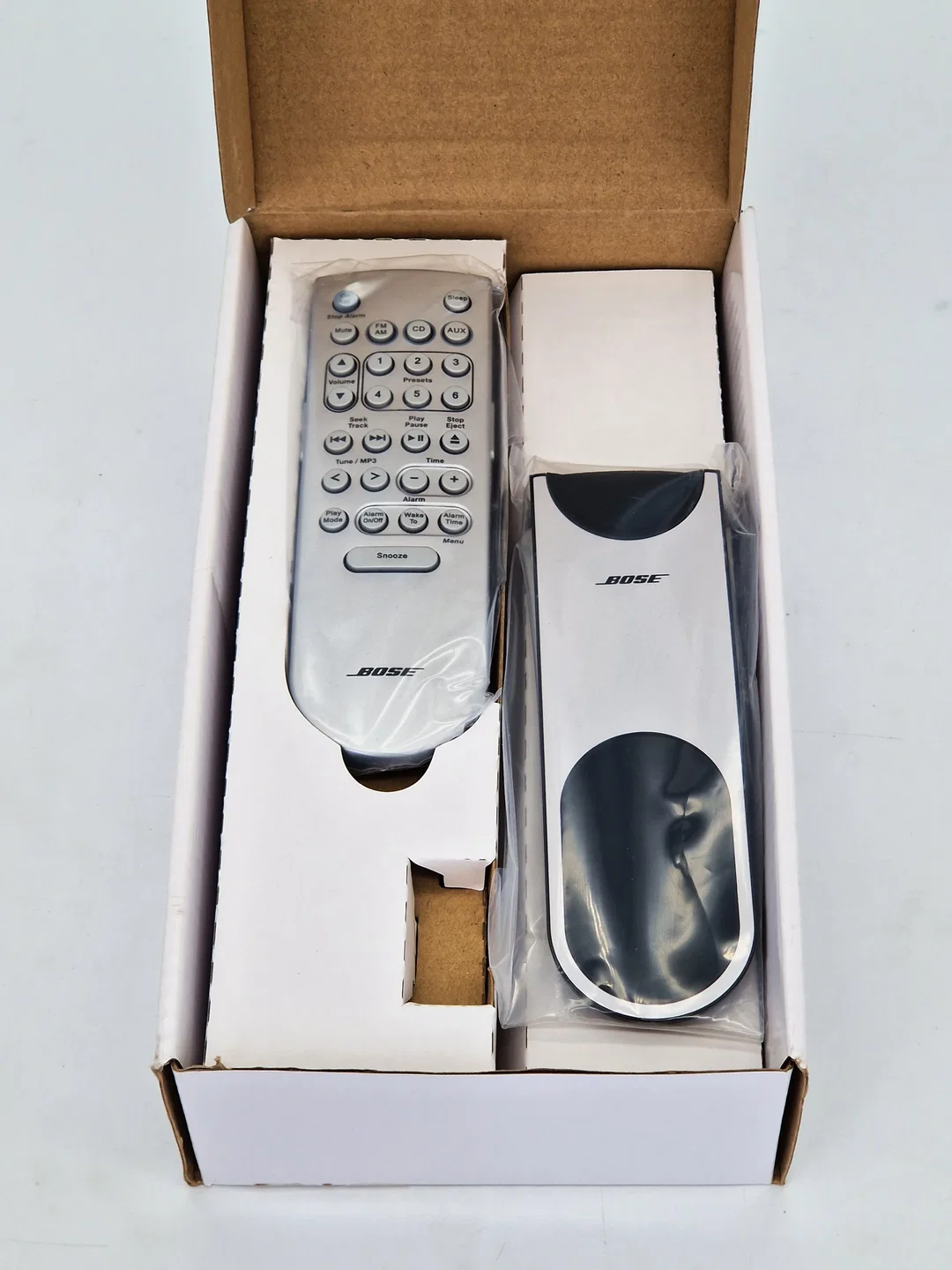 Bose Premium Backlit Remote Fernbedienung - Silber – Bild 3