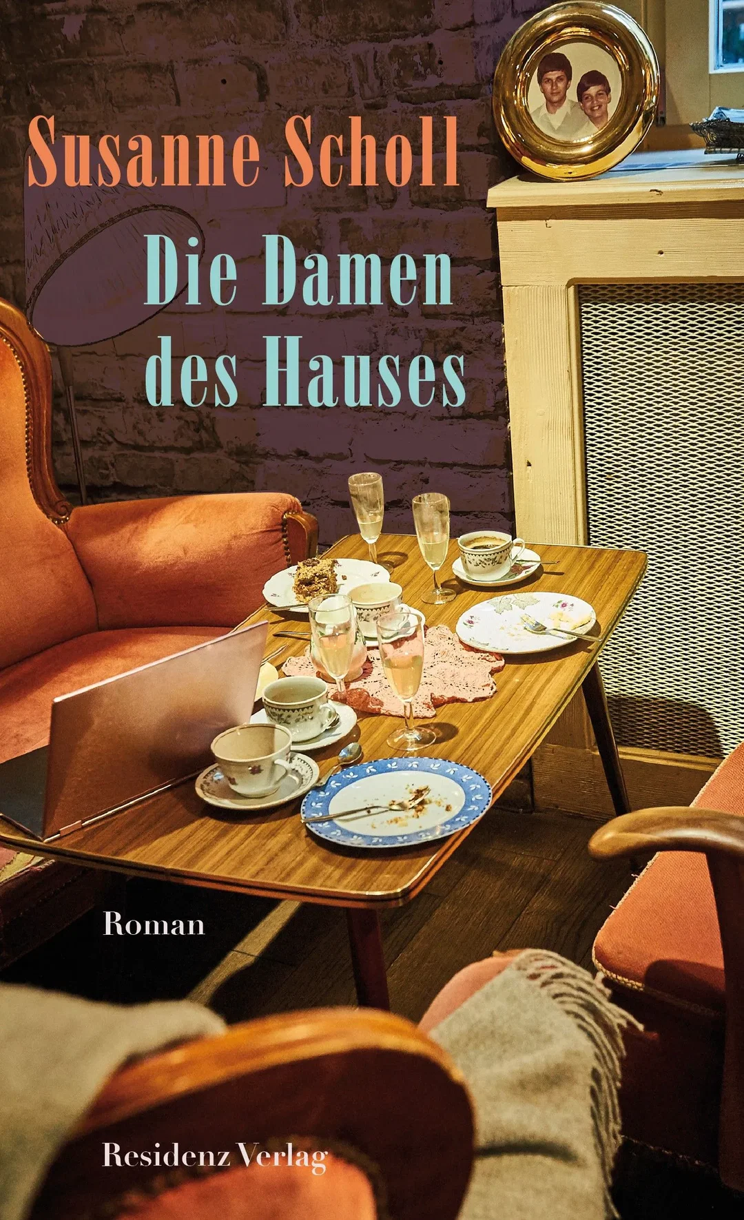 Die Damen des Hauses - Susanne Scholl – Bild 1