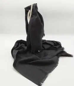 Schwarzer Schal - 
